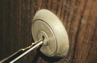 Locksmiths Bolton-Broken Key Extraction in Bolton