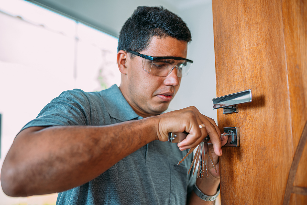 cjw locksmiths Residential Locksmith